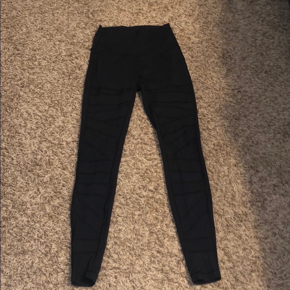 Black full length mesh lululemon leggings